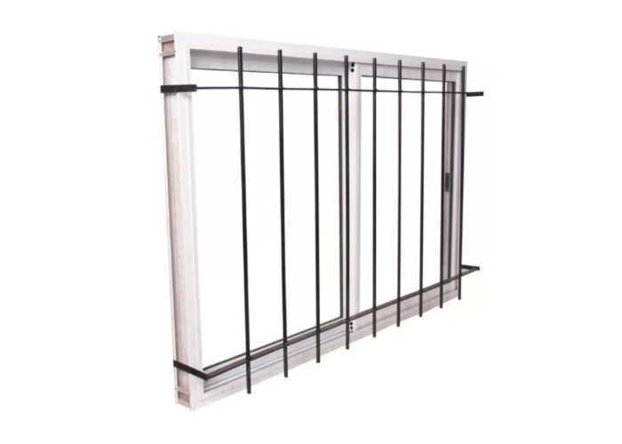Ventana aluminio con reja 1,50m x 1,50m